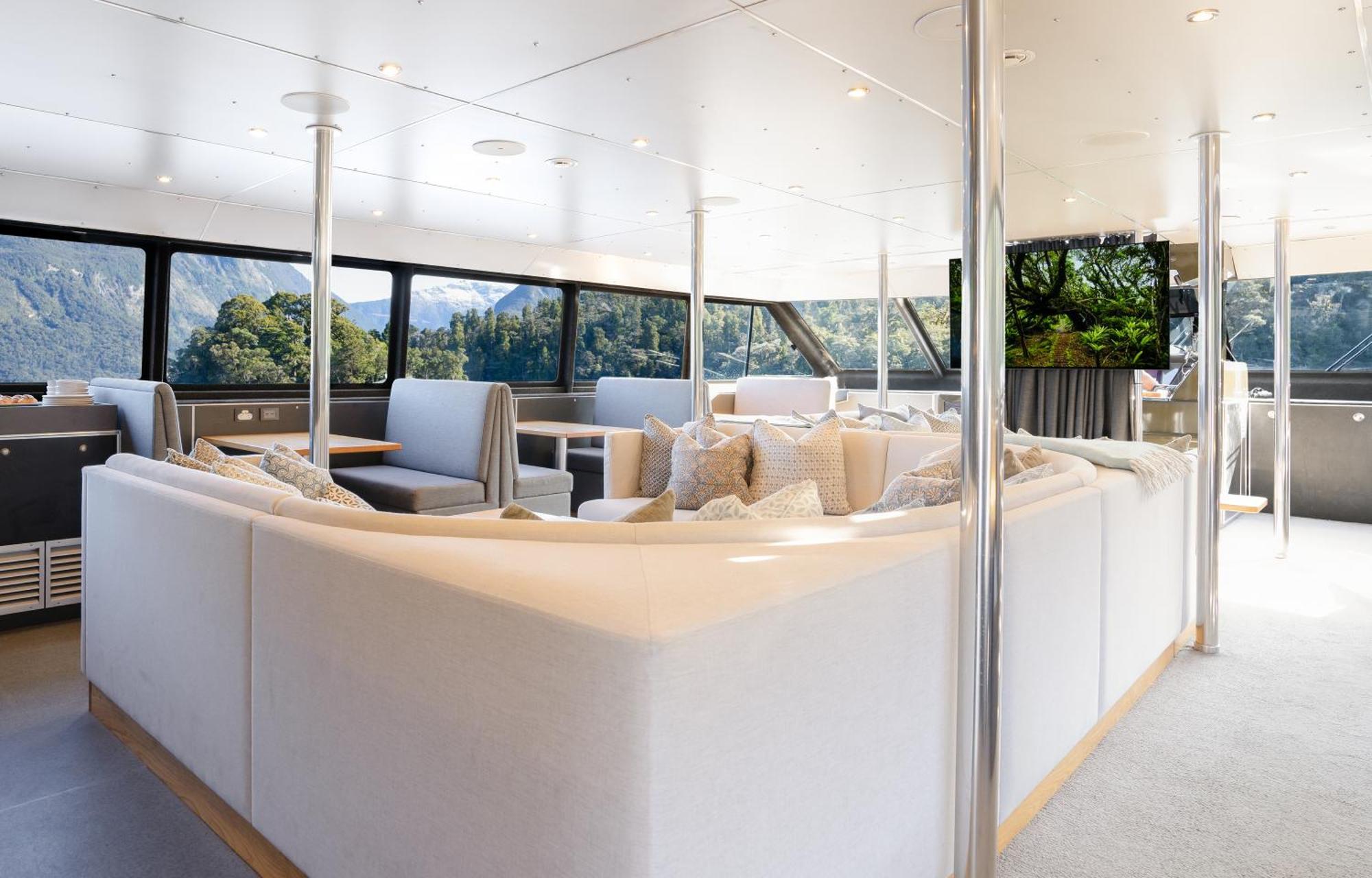 Milford Sound Overnight Cruise - Fiordland Discovery Ngoại thất bức ảnh