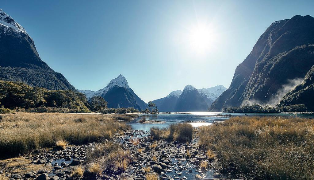 Milford Sound Overnight Cruise - Fiordland Discovery Ngoại thất bức ảnh